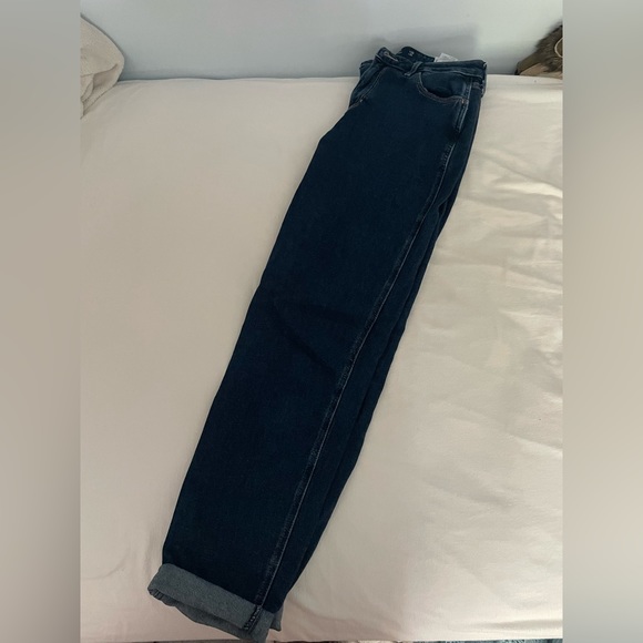 HOLLISTER Mom Jeans Dark Wash - Size 9 Long - Picture 1 of 3
